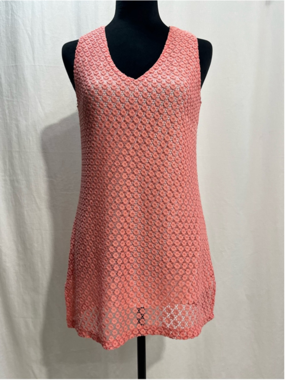 Cleo Pink Lace Knit Sleeveless Tunic Top V-Neck Overlay open knit Shell 1500